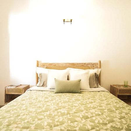 Summer House - Private Villa Close To International Airport Bia Я-Эла Экстерьер фото
