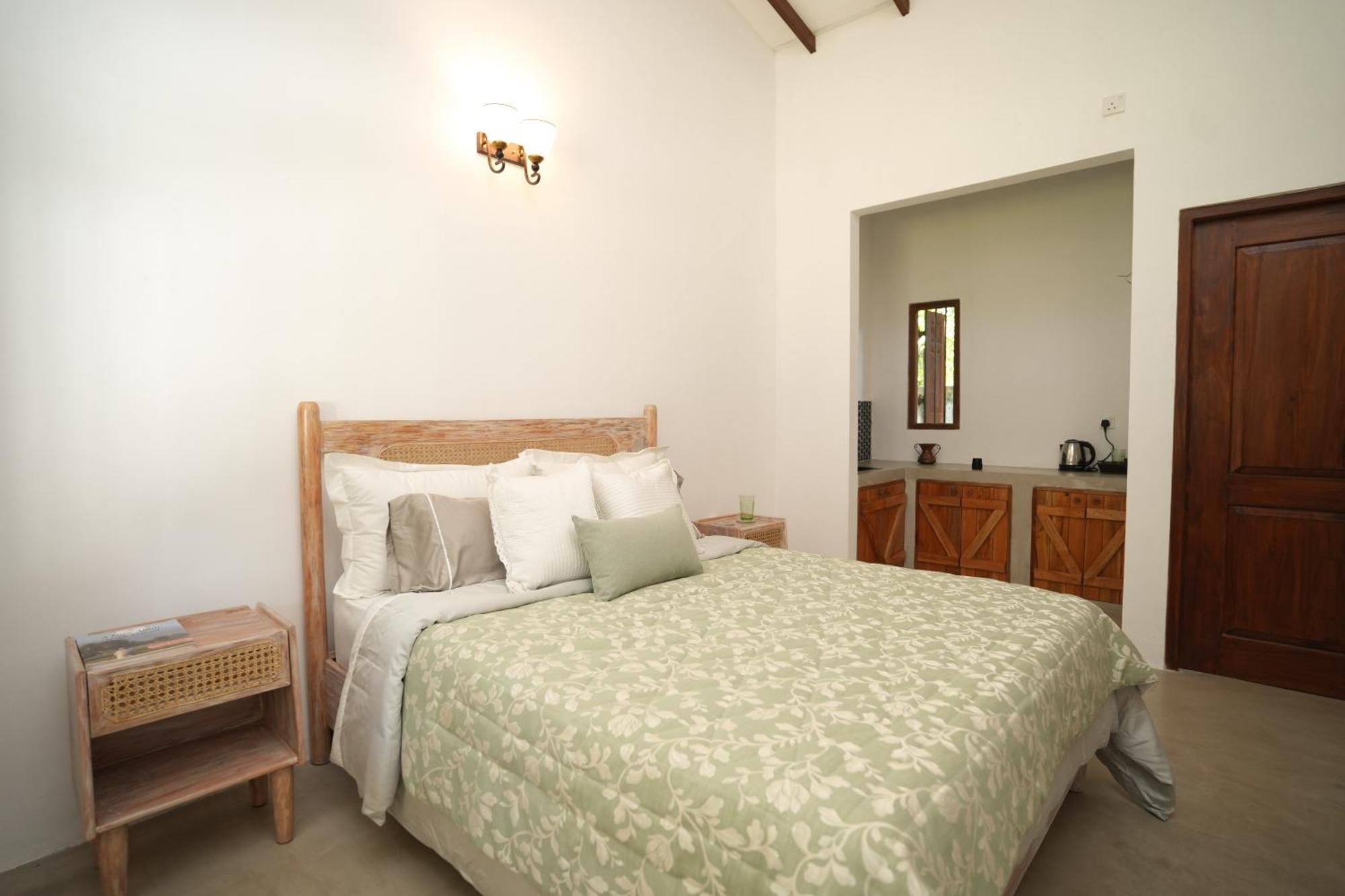 Summer House - Private Villa Close To International Airport Bia Я-Эла Экстерьер фото