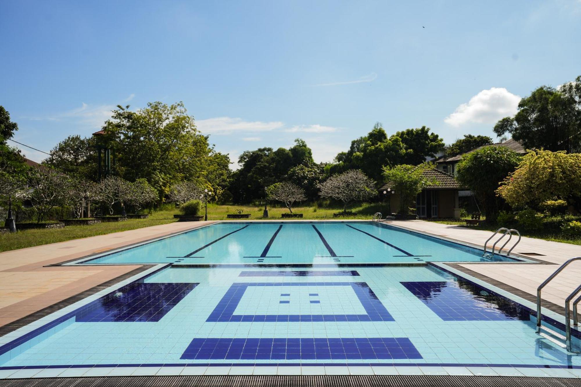 Summer House - Private Villa Close To International Airport Bia Я-Эла Экстерьер фото