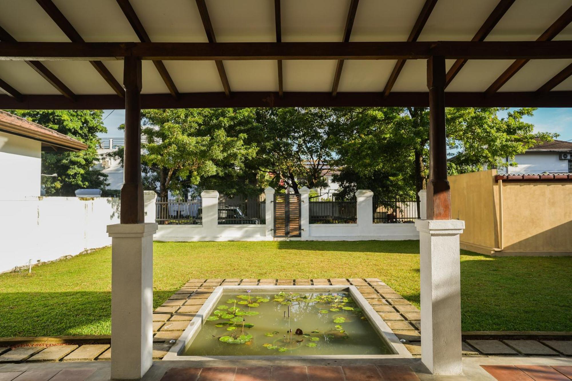 Summer House - Private Villa Close To International Airport Bia Я-Эла Экстерьер фото